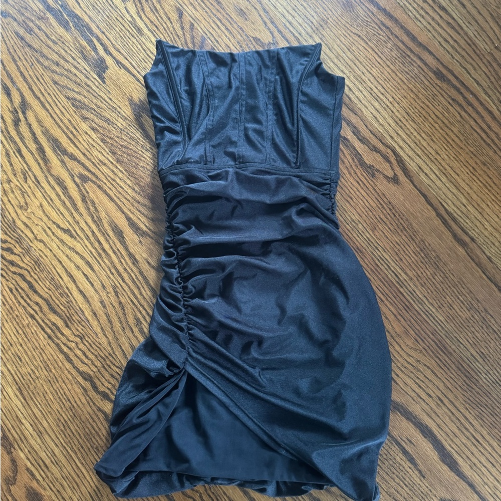 Tiger Mist Strapless Black Ruched Bodycon Mini Dress - Picture 4 of 5